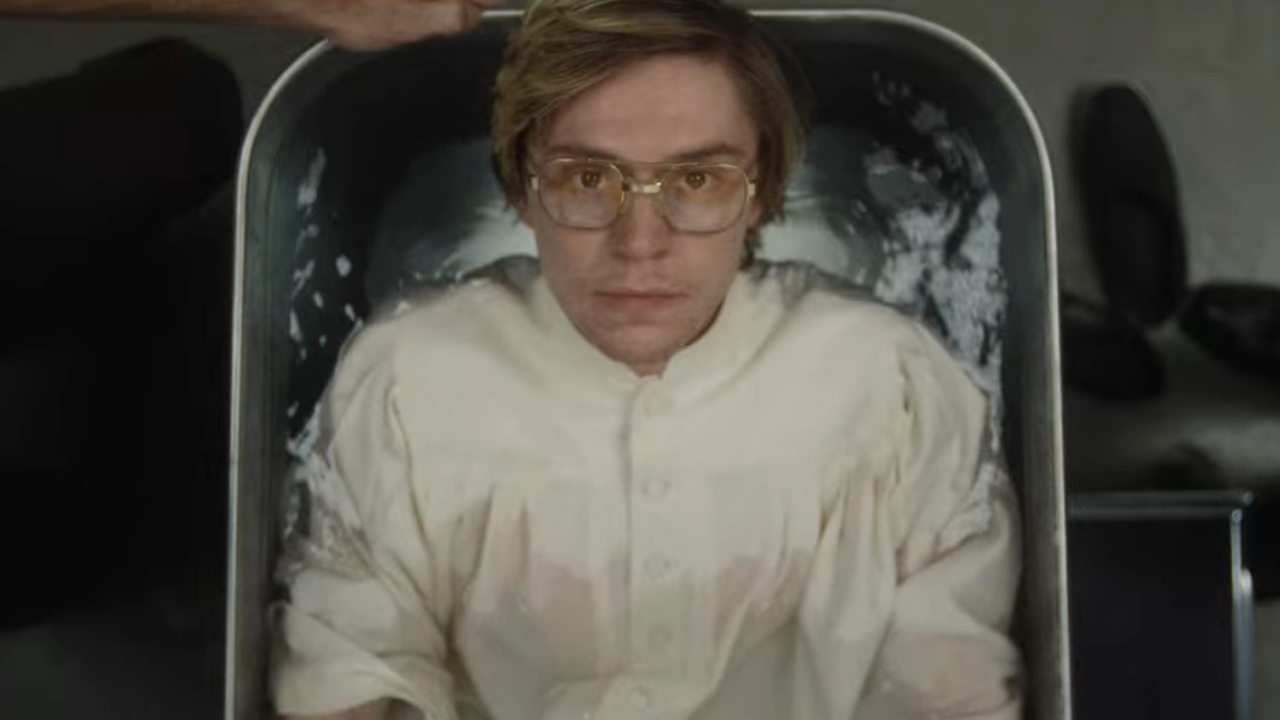 Evan Peters on Dahmer - The Beast: The Jeffrey Dahmer Story