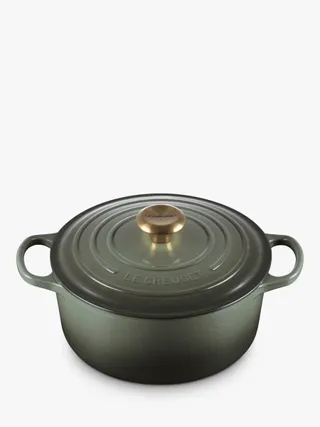 Le Creuset Signature Cast Iron Round Casserole