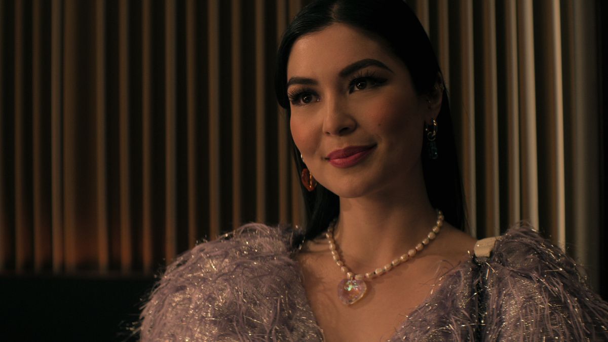 Niccy Lin as Sophie