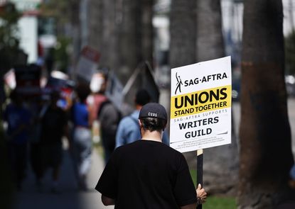 SAG-AFTRA poised to strike