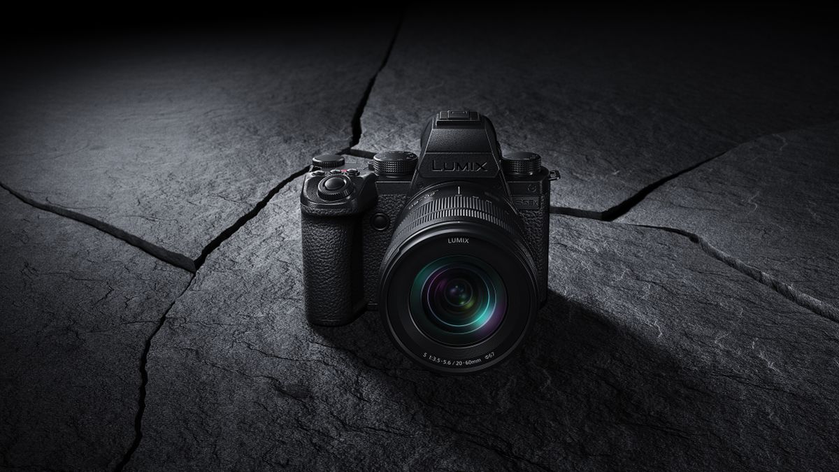 Panasonic Lumix S5 IIX