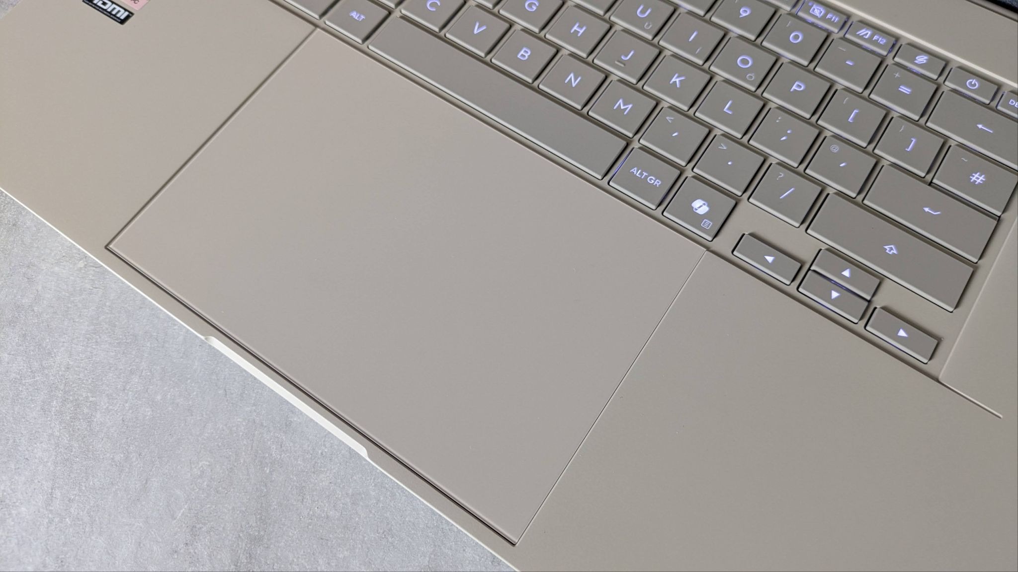 Asus Zenbook A16