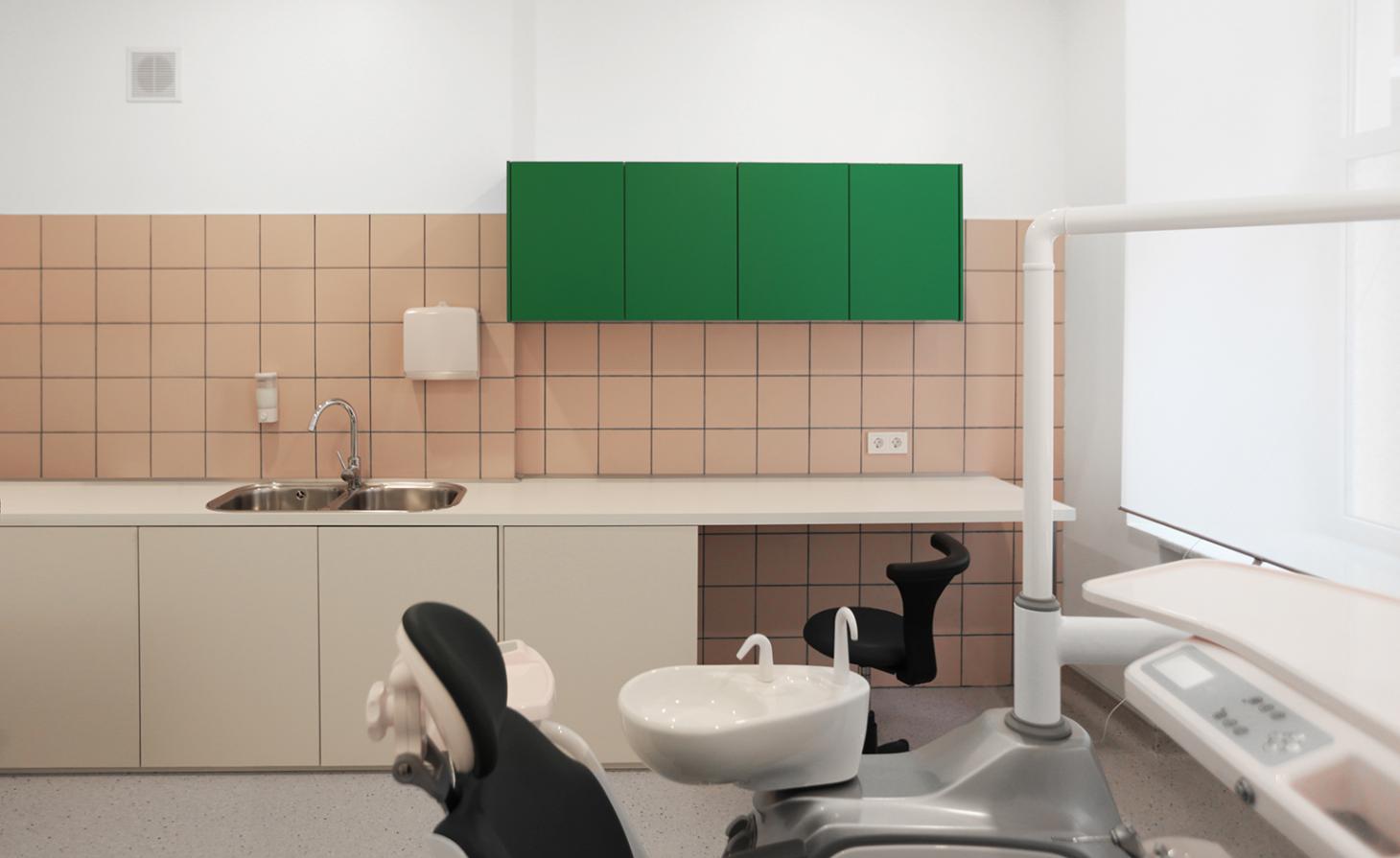 Supaform dental clinic treatment room