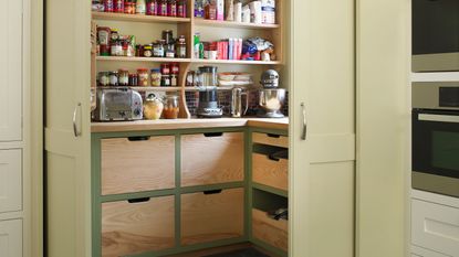 60 Small Pantry Ideas to Transform Your Storage in 2024