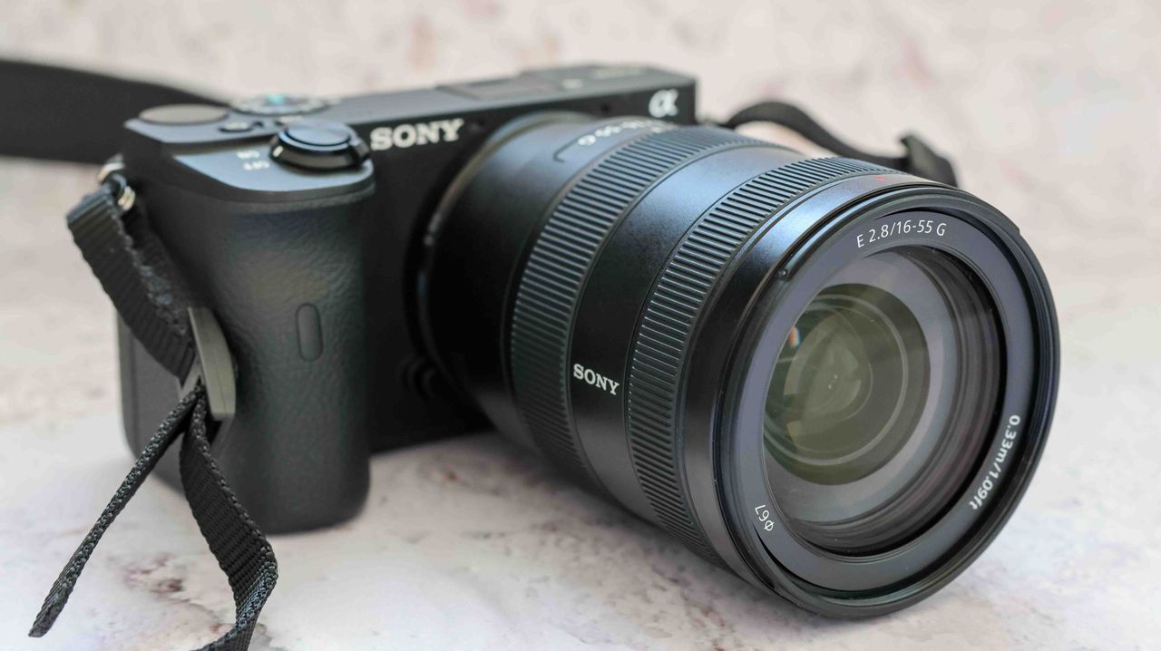 Sony 16-55mm f/2.8 G Lens