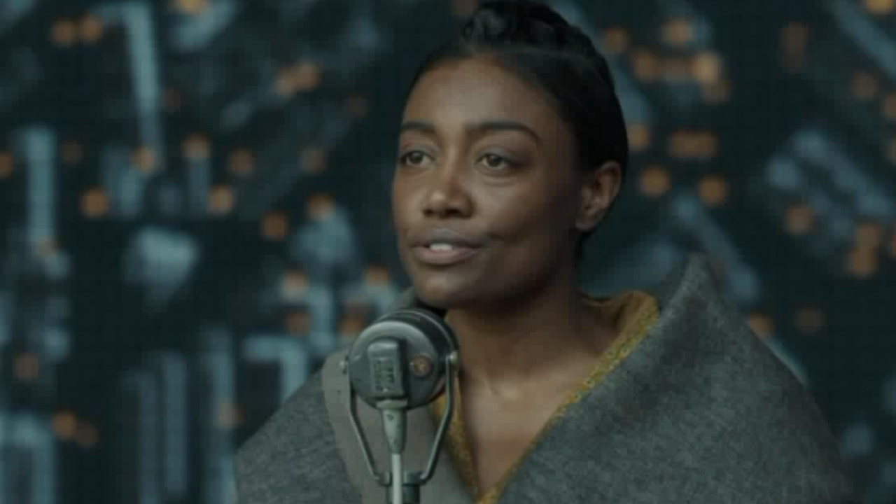 Patina Miller in The Hunger Games: Mockingjay