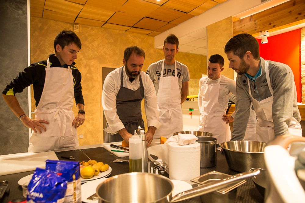 Chef Christophe Aribert shows Bardet and co how it's done