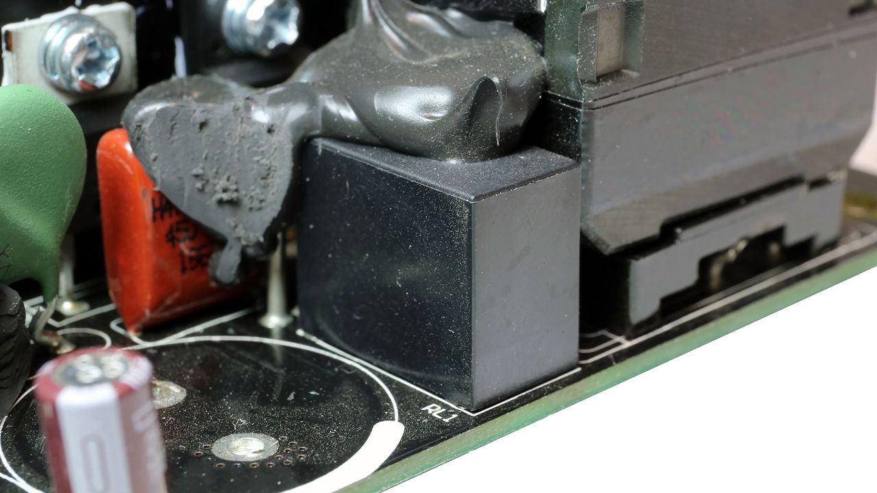 Corsair RM750x