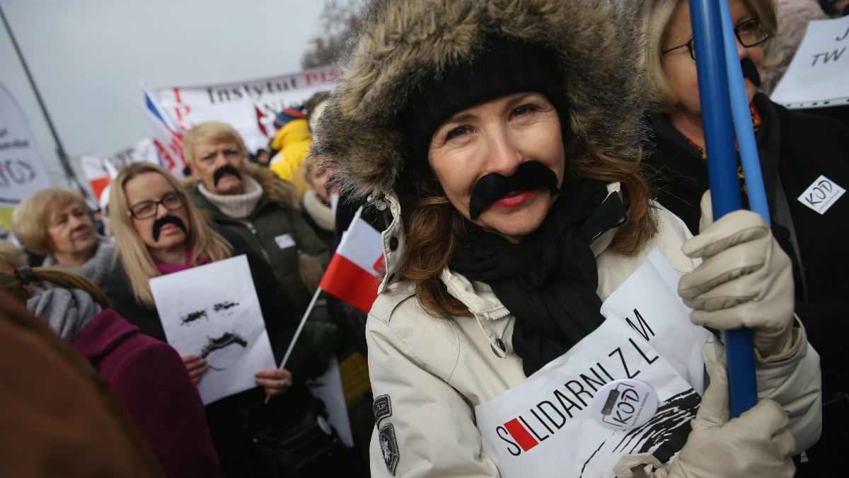 1-poland-protest.jpg