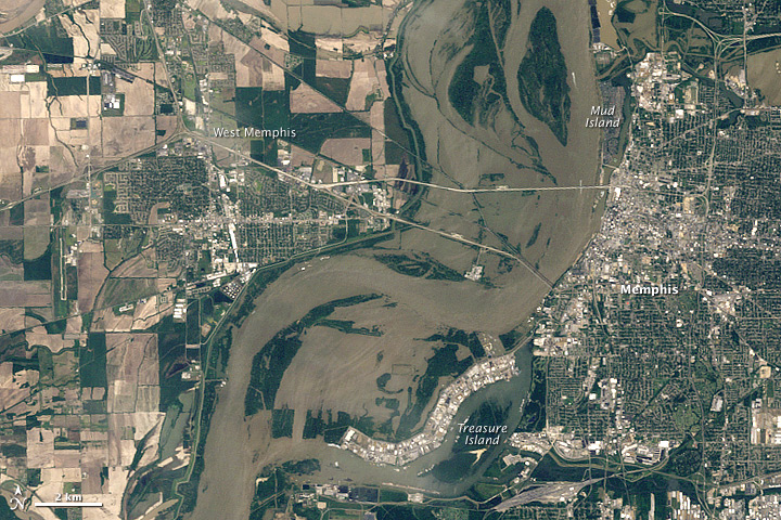 The Thematic Mapper on Landsat 5 captured this image of Memphis after the floods on May 10, 2011.