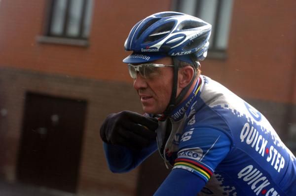 Johan Museeuw (Quick.Step-Davitamon) was a leadout man for Tom Boonen in 2004