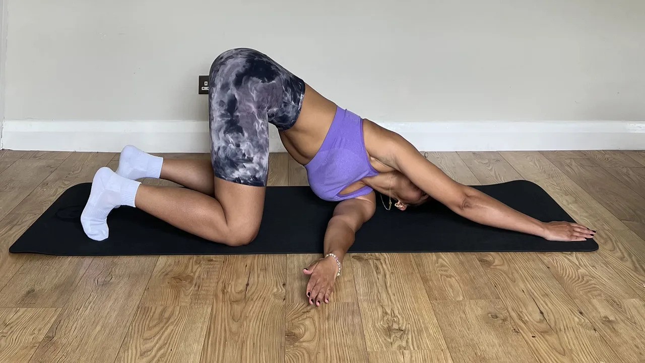 Jade demonstrating the thread the needle pose