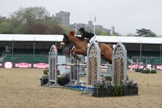 Sally Goding and Red Head win the Foxhunter first round at Royal Windsor Horse Show