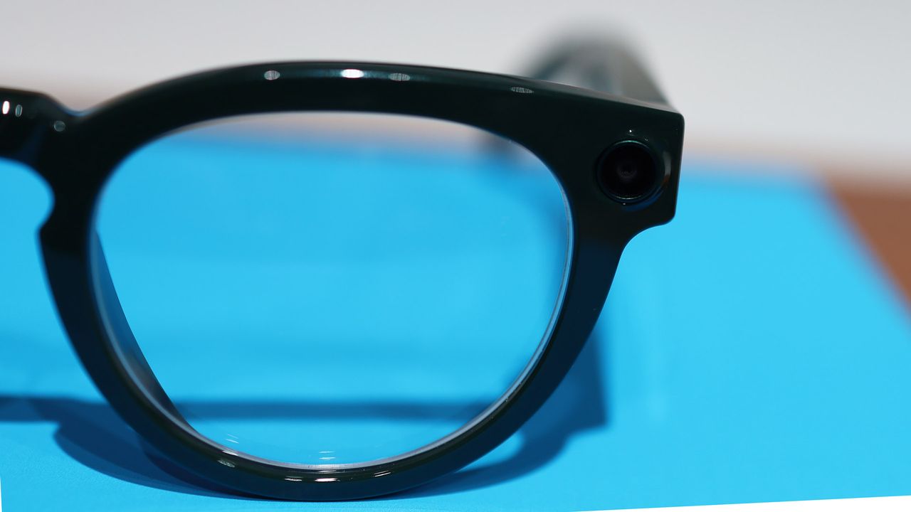 Samsung Intelligent Eyewear
