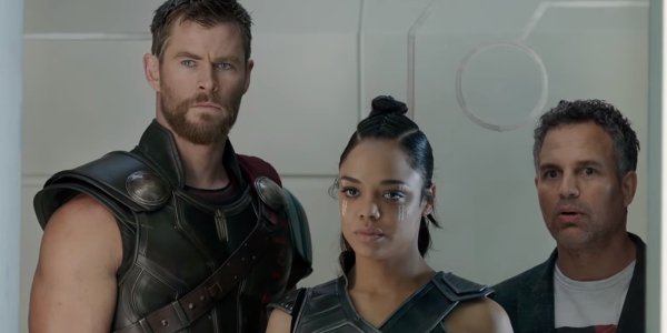 Thor: Ragnarok Thor Valkyrie and Bruce stare down Loki