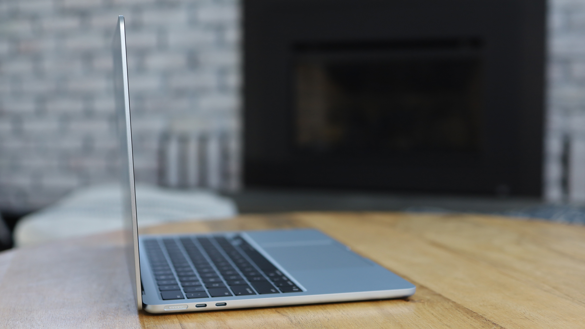 Apple MacBook Air 13-inch (M4) REVIEW