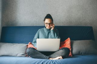 Homeoffice im Schlafzimmer