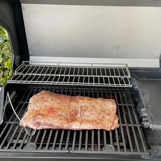 belly ribs with meat probe on the Masterbuilt Ignite 545 grill