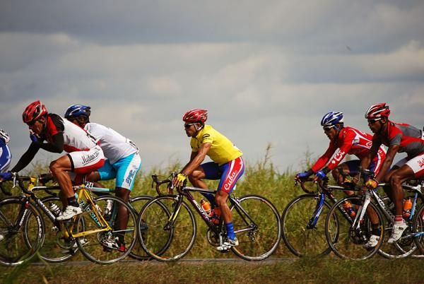 Arnold Alcolea (Cuba) kept his lead during stage 10.