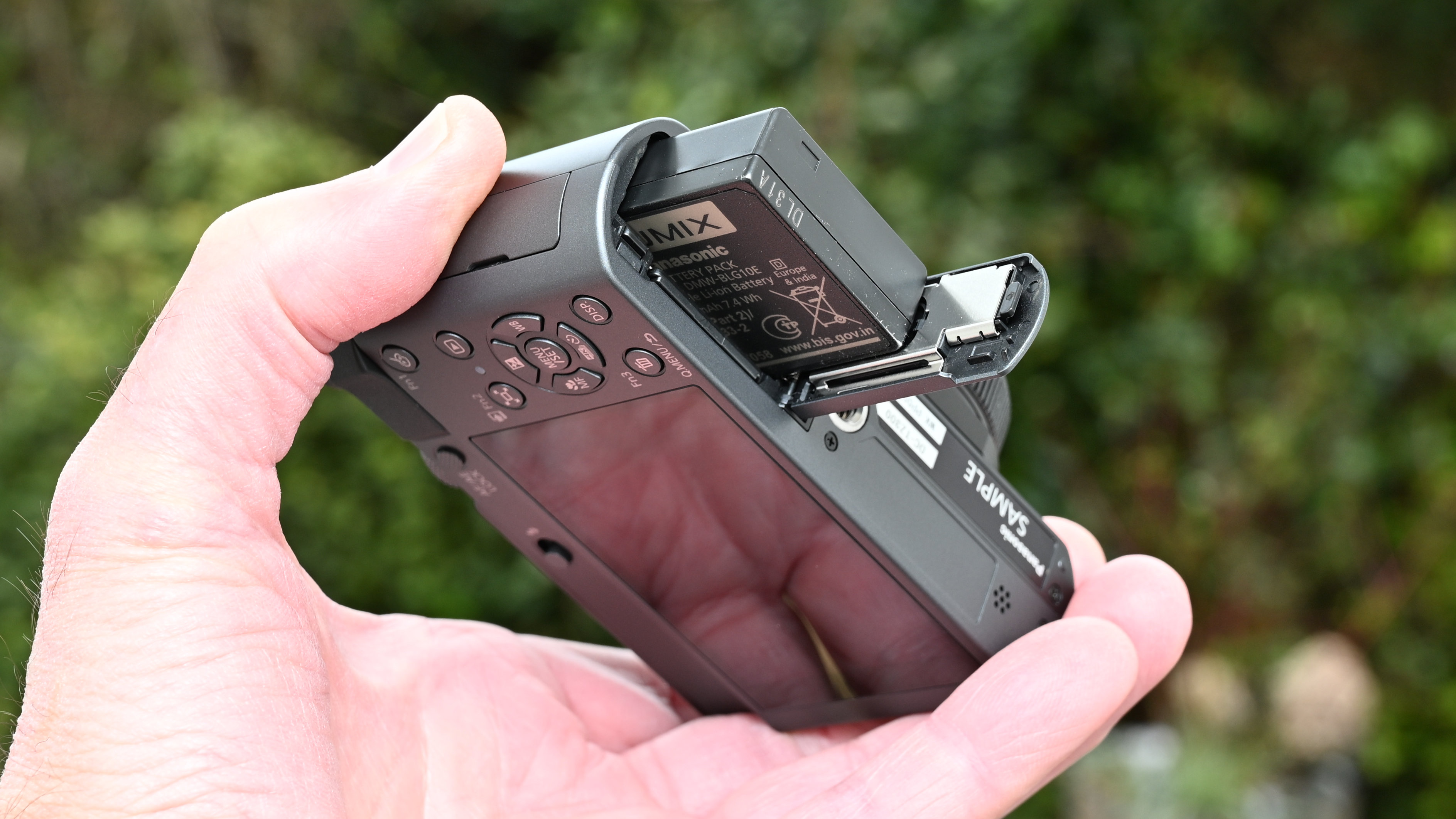 Panasonic Lumix ZS300 / TZ300 product shot