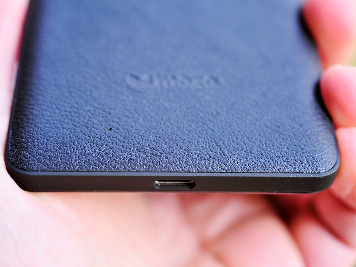 Mozo Black Rim for Lumia 950