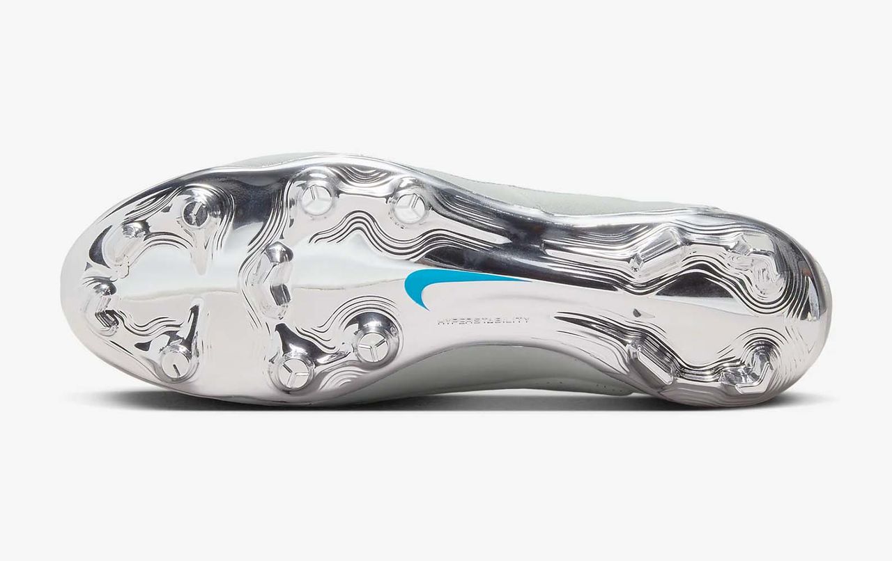 The Nike Tiempo Legend 9 Elite MI FG boots