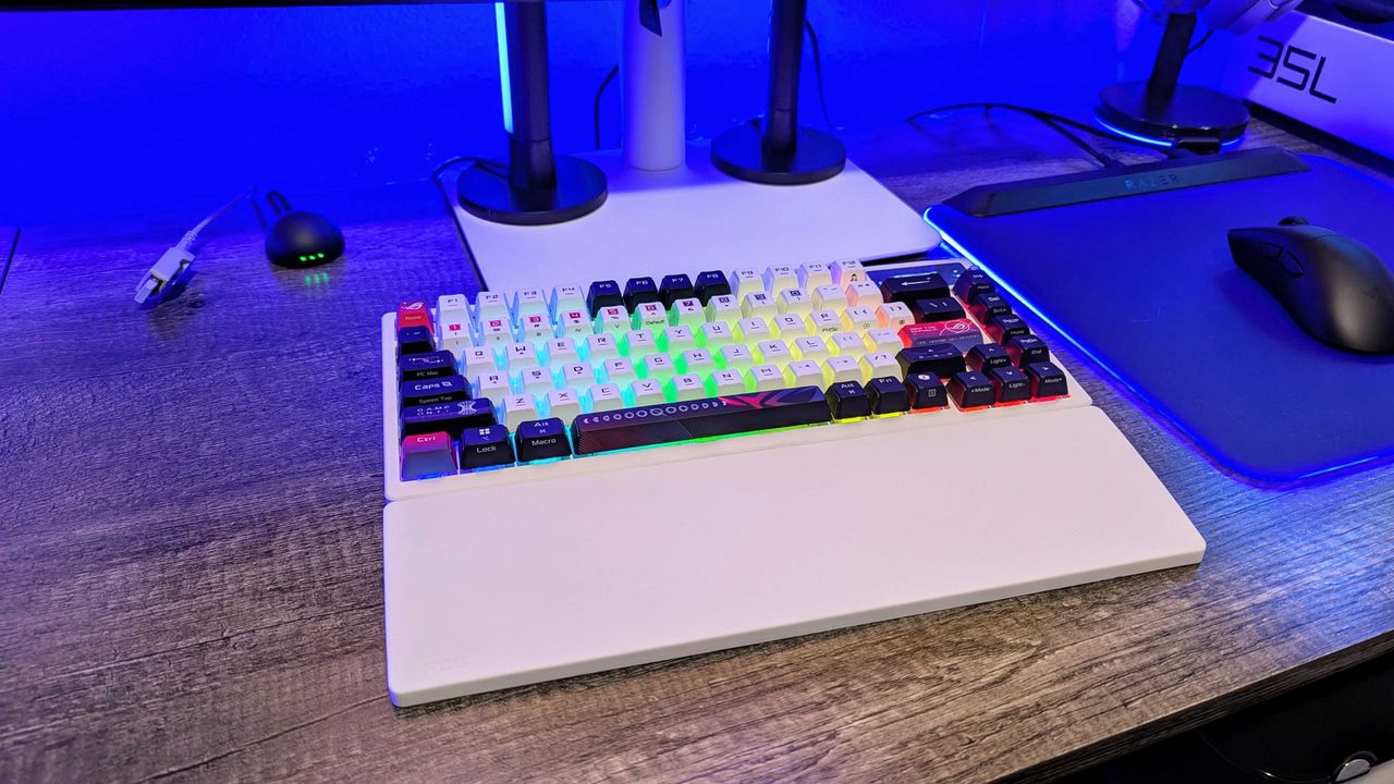 Image of the ASUS ROG Azoth X wireless gaming keyboard.