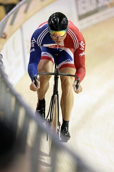 Sir Chris Hoy (Great Britain) circles the top of the track before swooping to a sub 10 second 200m time trial in sprint qualification.