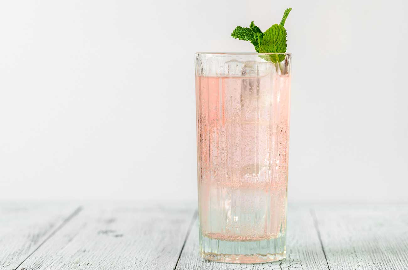 Pink gin and tonic
