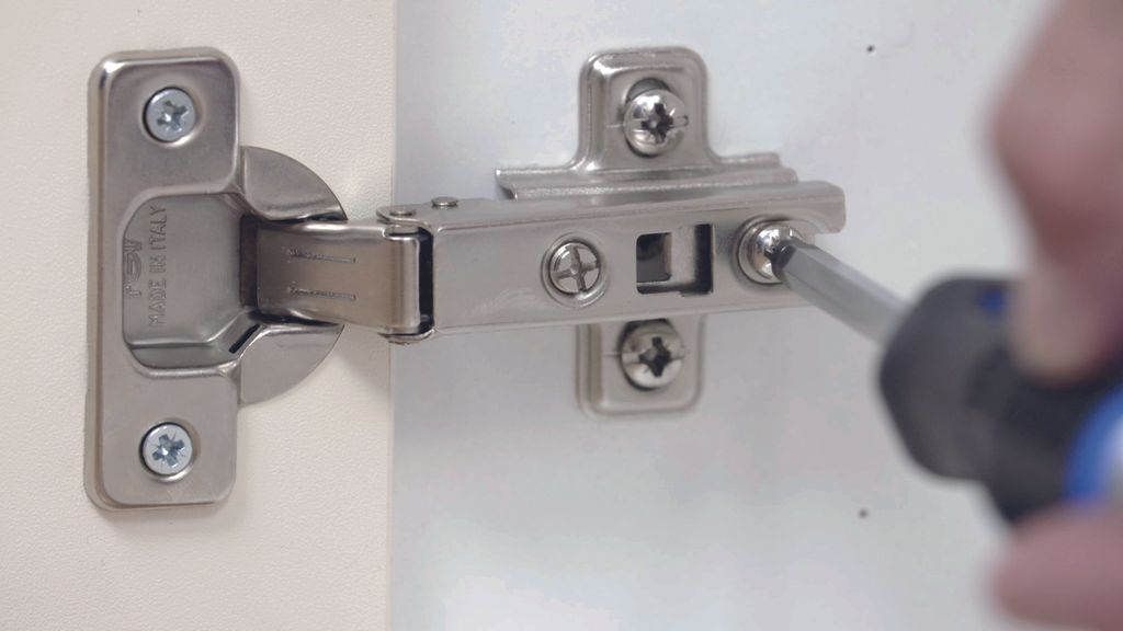 Replacing kitchen doors A stepbystep guide Homebuilding