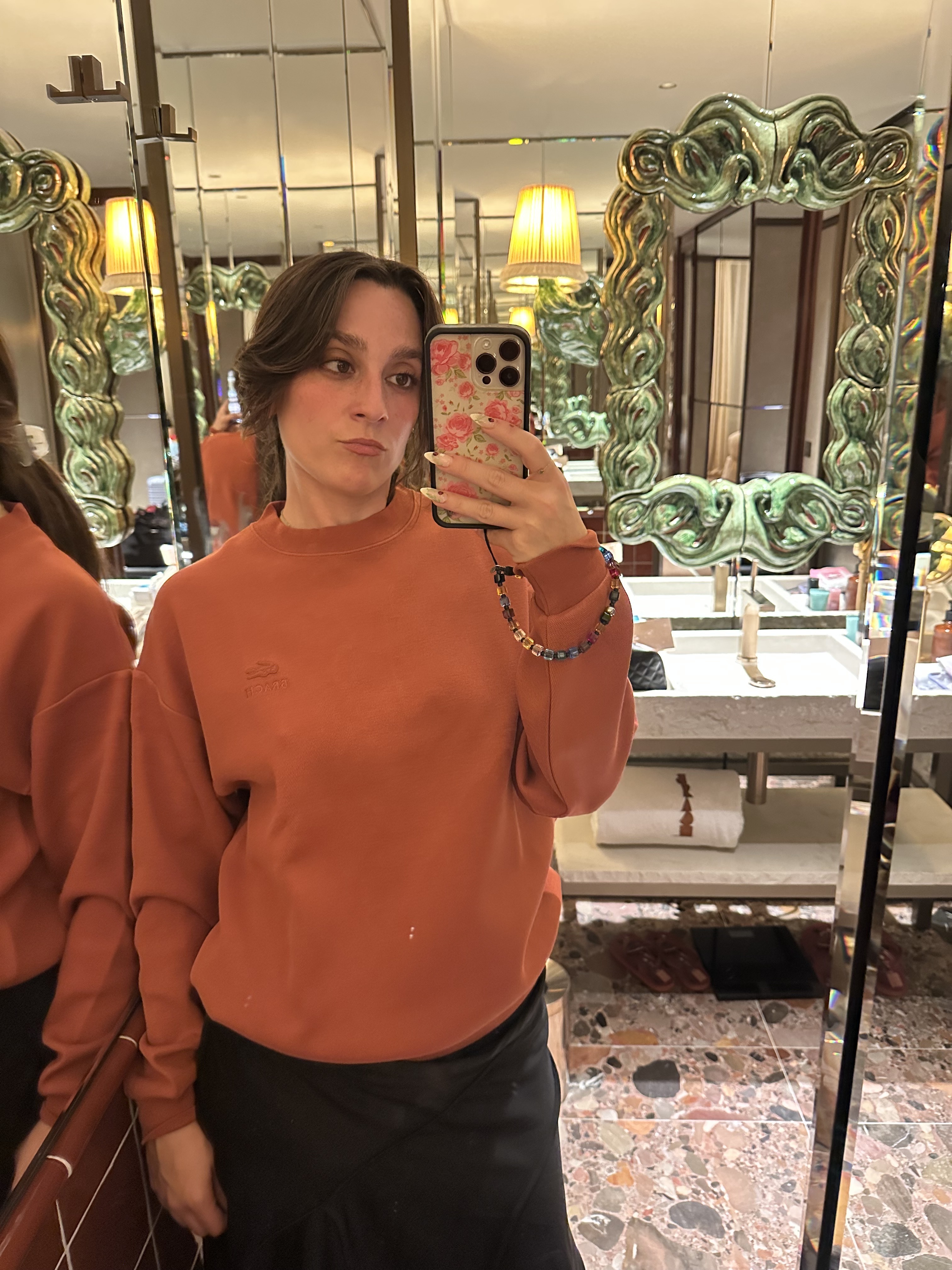 Sweatshirt selfie