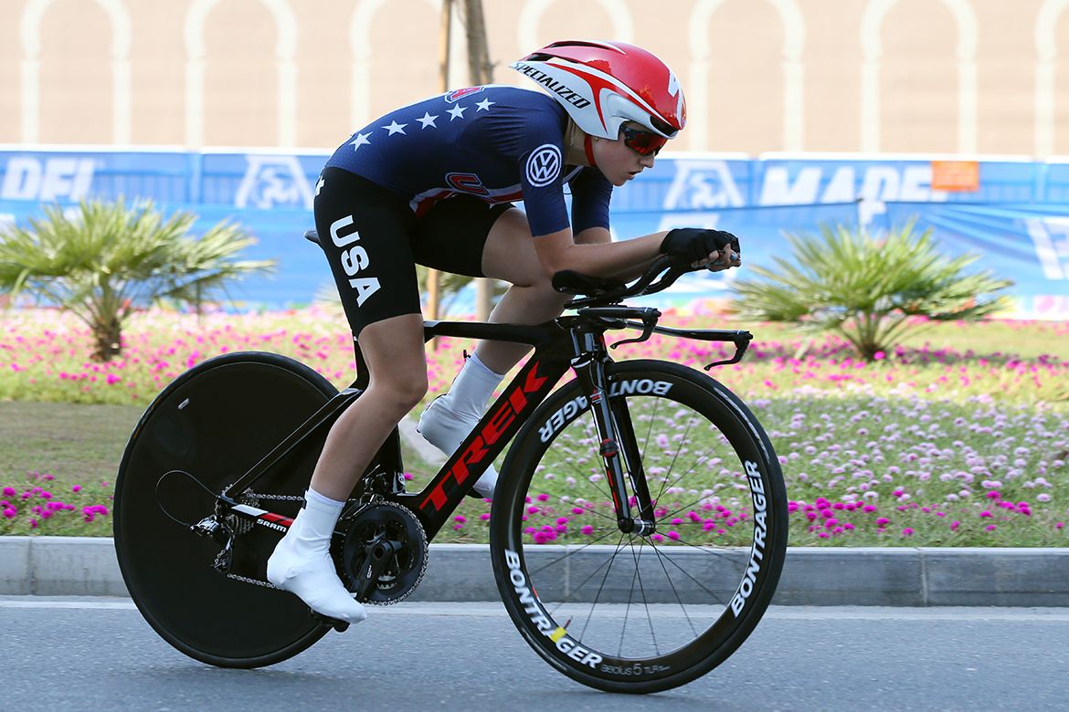Skylar Schneider (USA) held the top sport for a while