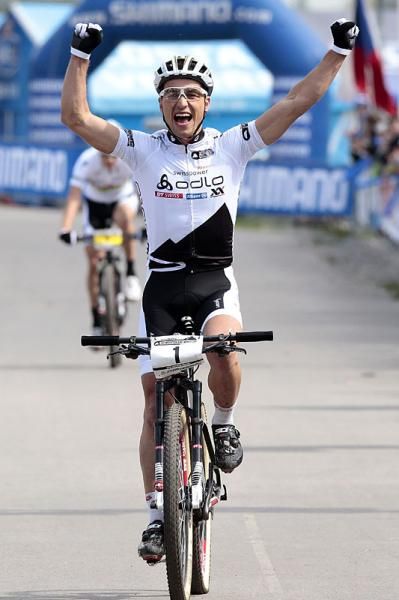 Nino Schurter (Scott Swisspower) wins