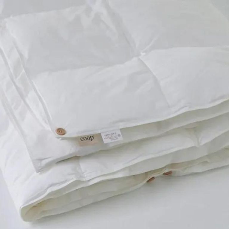 Best cooling comforter 2024 reviewed for sweatfree sleep