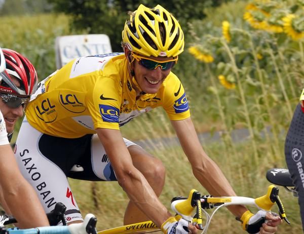 Andy Schleck (Saxo Bank) matching the local flora.