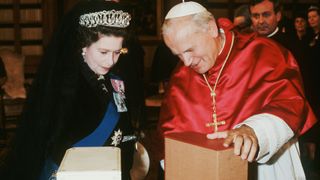 Queen Elizabeth II and Pope John Paul