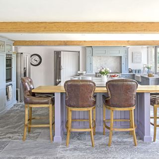 kitchen with breakfast bar