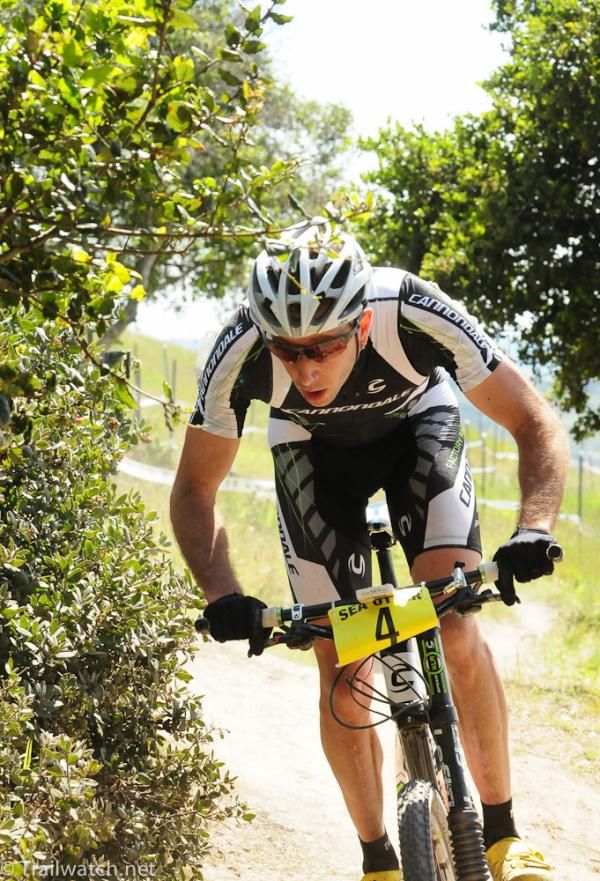 Jeremiah Bishop (Cannondale) descends through the trees