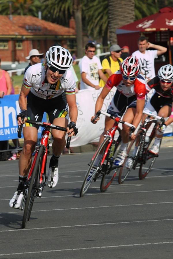 The pain starts to show for Arndt (HTC-HighRoad) as the bunch reduce the gap
