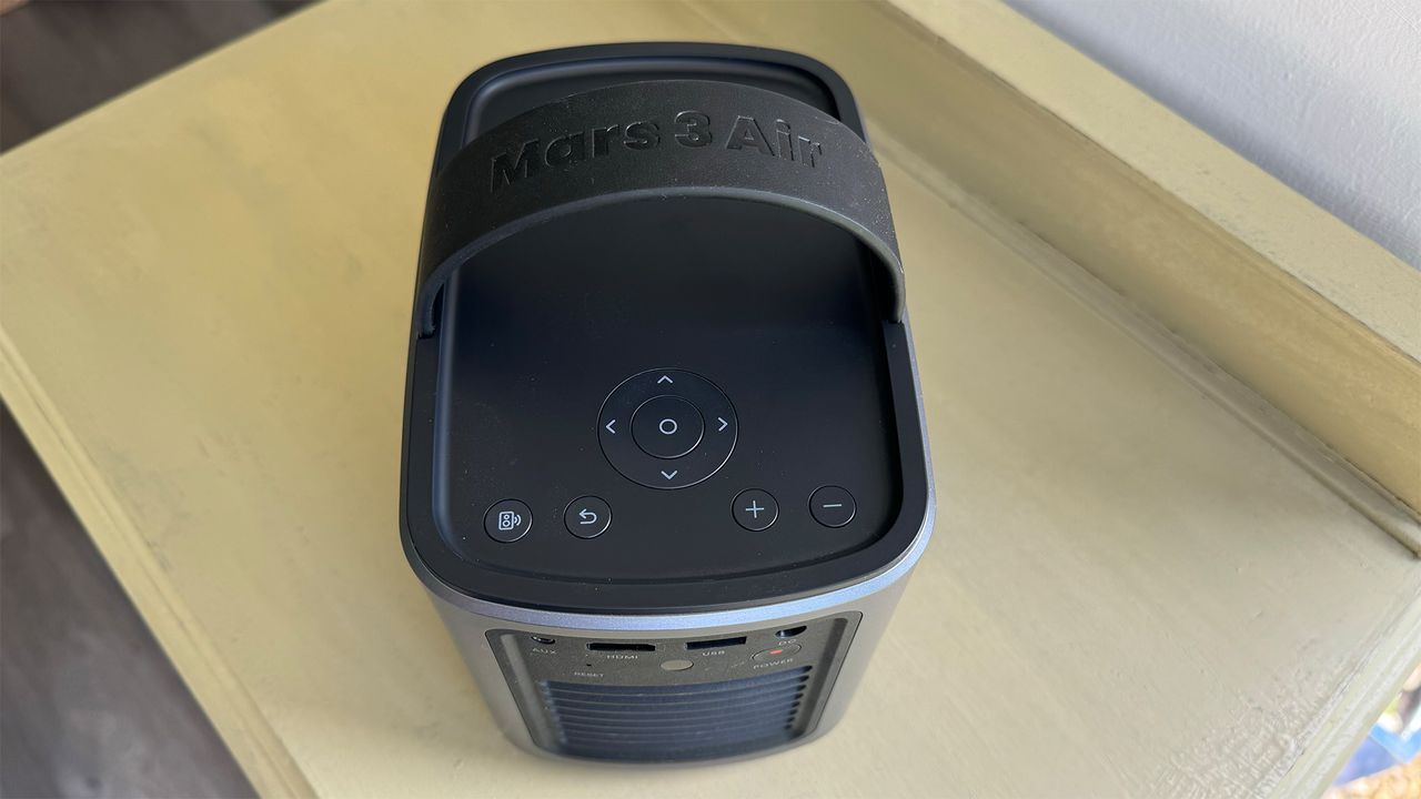 Anker Nebula Mars 3 Air home cinema projector