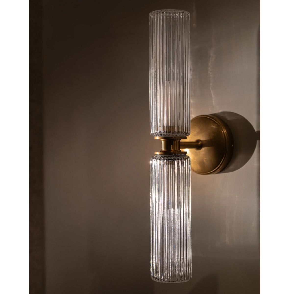 Bathroom wall light
