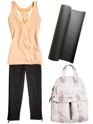 yoga outift and accessories