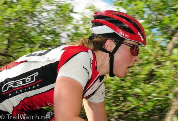 Amanda Carey (Kenda/Felt) streaks down the mountain