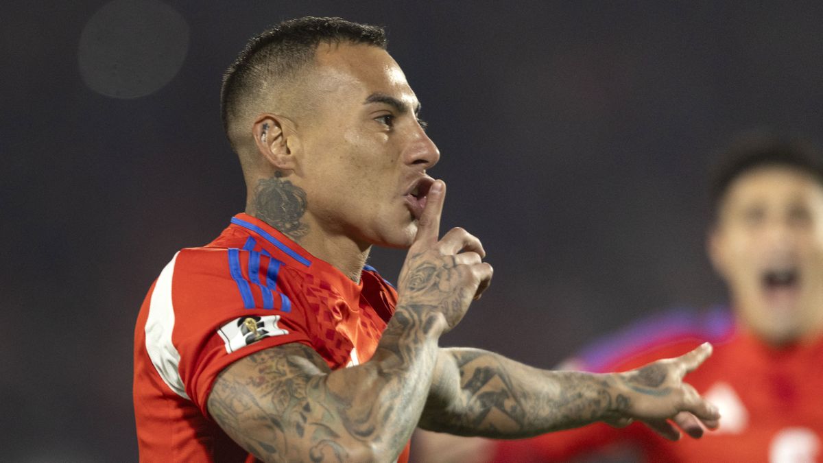 Chile&#039;s forward Eduardo Vargas celebrates ahead of the Peru vs Chile live stream