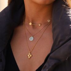 Missoma Black Friday: save 25% on this bestselling round of applause necklace supports and support the NHSMissoma round of applause necklace