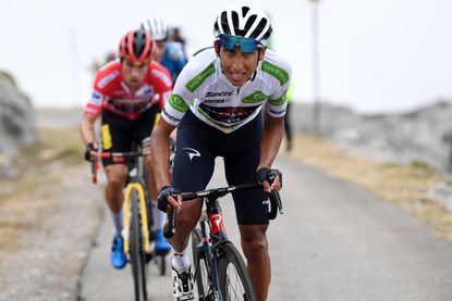Egan Bernal attacks at the Vuelta a España 2021
