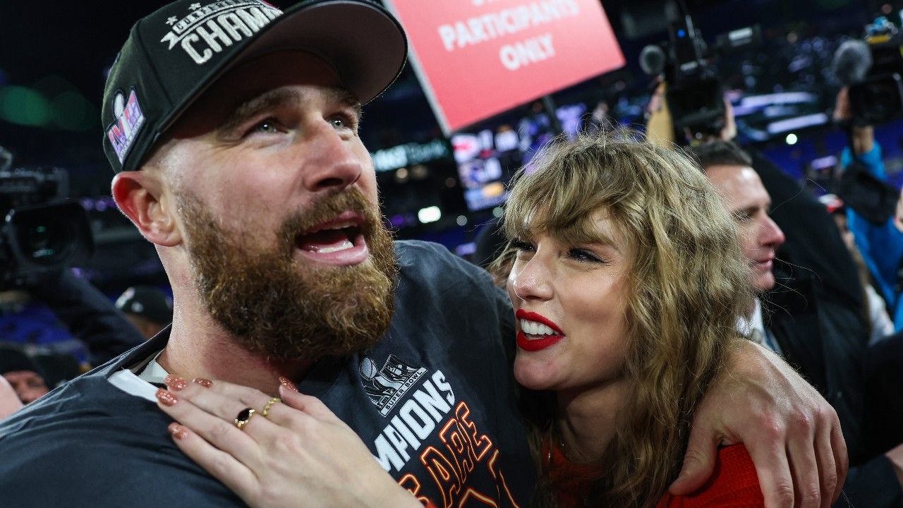 Sorry Travis Kelce, A New High-Profile Boyfriend Has Been Making Headlines At The Eras Tour | Cinemablend
