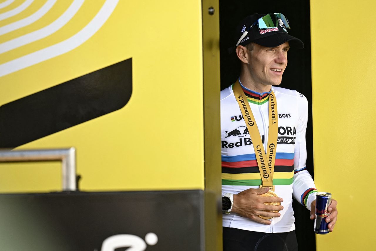  'It's a bizarre situation' - Red Bull-Bora-Hansgrohe encounters mixed emotions as Evenepoel soars to second stage win and Lipowitz crashes out 