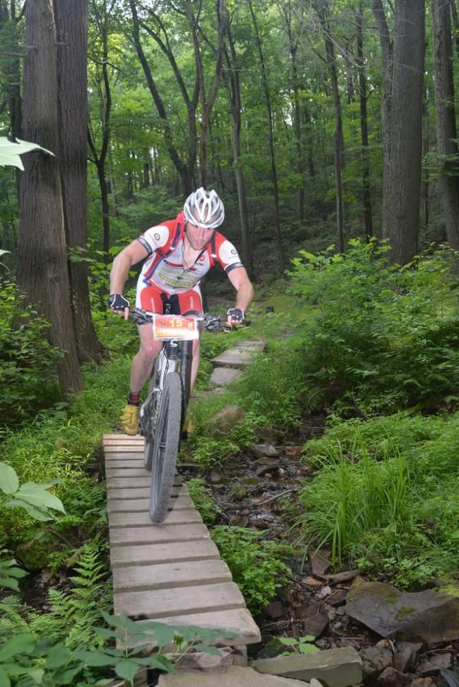 Local rider Rich Straub (Stan's NoTubes) put in a week of trail clearing prior to the event and won the Clydesdale Class