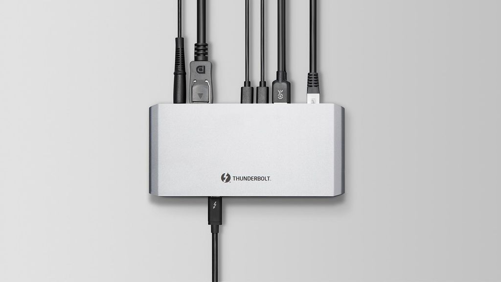 can you charge laptop with thunderbolt 4